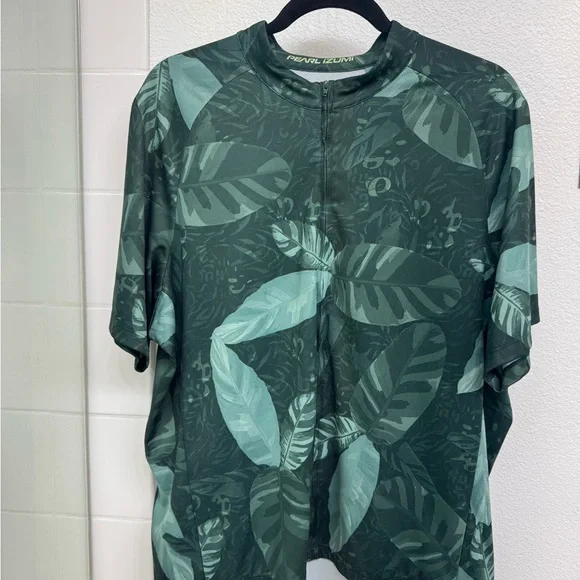 Pearl Izumi Dark Green Leaf Pattern Cycling Jersey - Picture 1 of 5